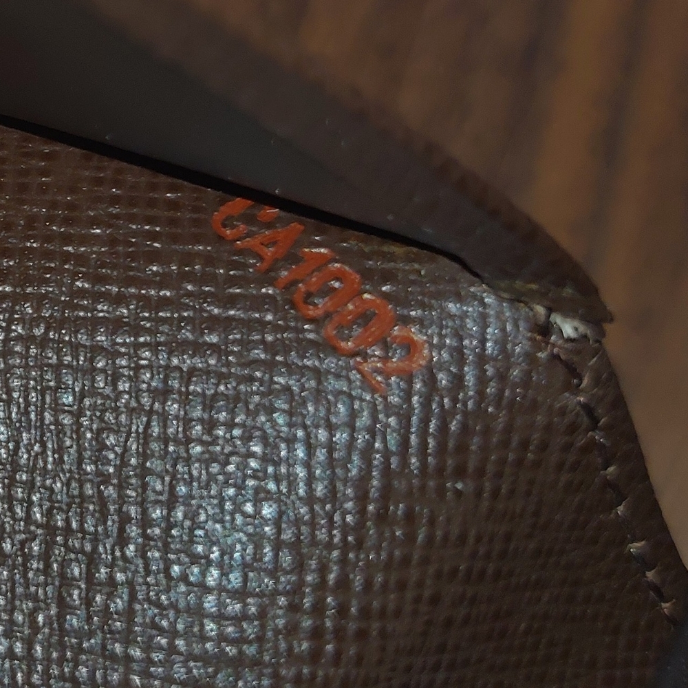 LV Damier Ebene Wallet - Picture 10 of 11